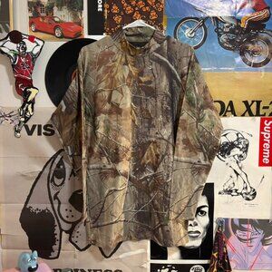 Realtree camo under armor long sleeve shirt